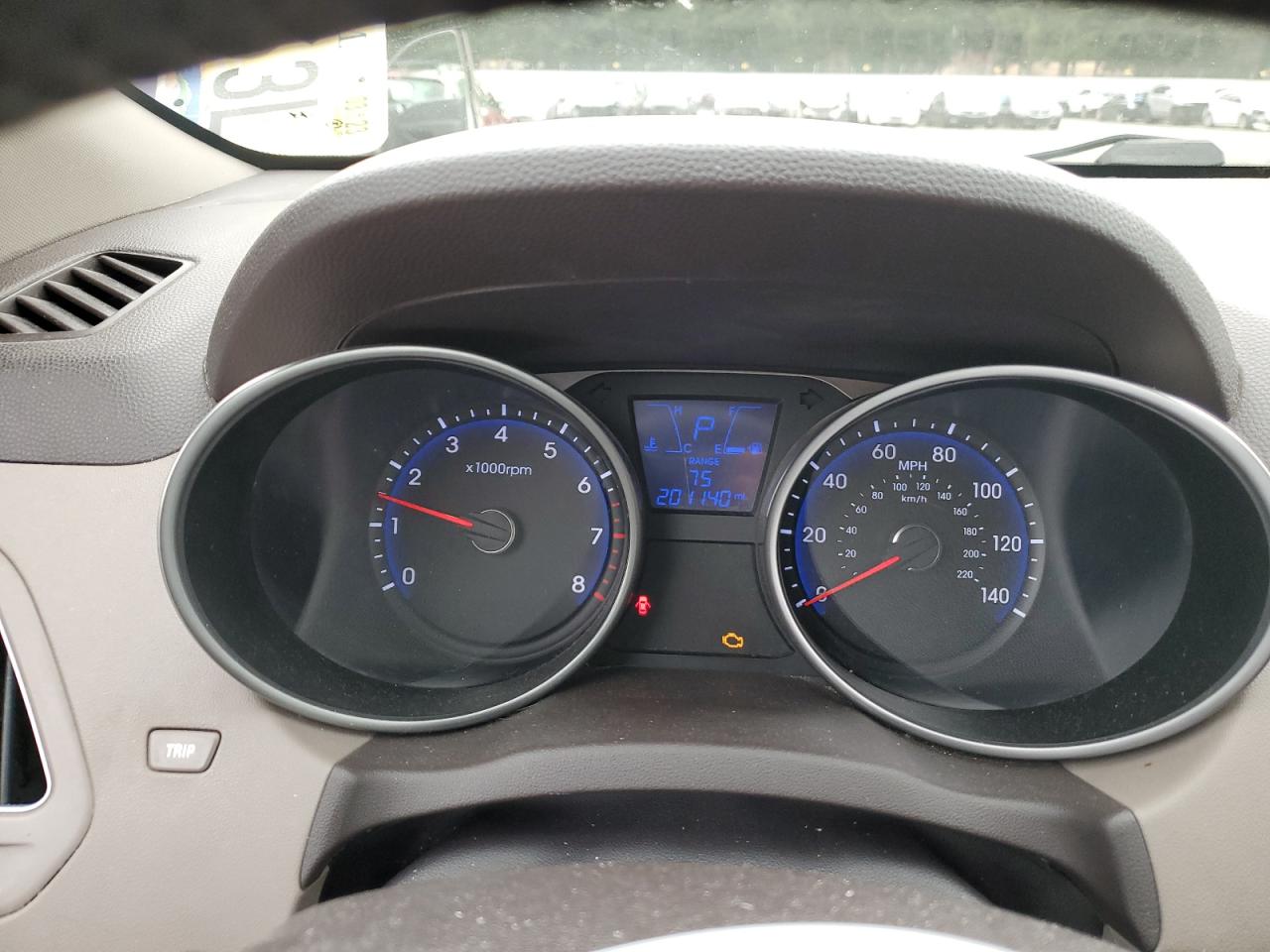 Photo 8 VIN: KM8JU3AC1BU255153 - HYUNDAI TUCSON 