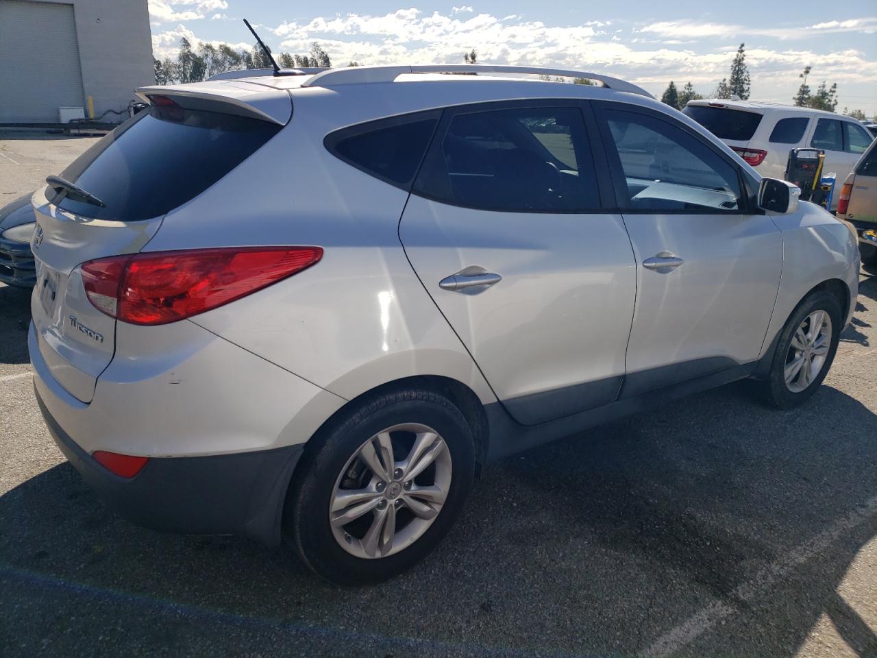 Photo 2 VIN: KM8JU3AC1DU572434 - HYUNDAI TUCSON 