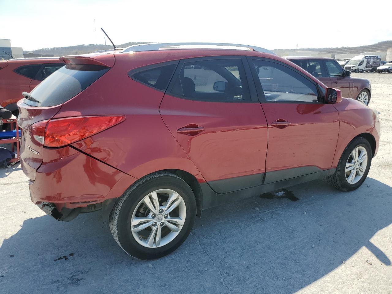 Photo 2 VIN: KM8JU3AC2AU094763 - HYUNDAI TUCSON 