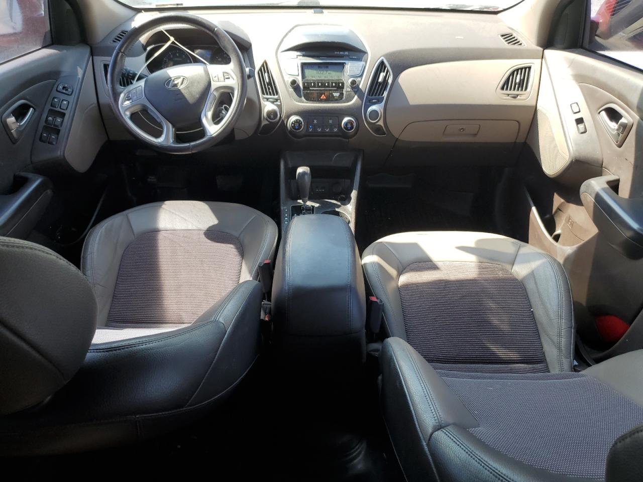 Photo 7 VIN: KM8JU3AC2AU094763 - HYUNDAI TUCSON 