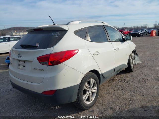 Photo 3 VIN: KM8JU3AC2AU096321 - HYUNDAI TUCSON 