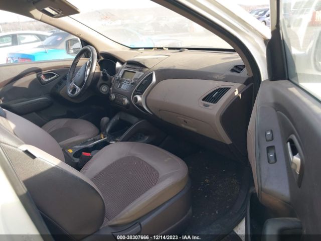 Photo 4 VIN: KM8JU3AC2AU096321 - HYUNDAI TUCSON 