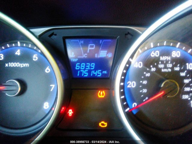 Photo 6 VIN: KM8JU3AC2CU354548 - HYUNDAI TUCSON 