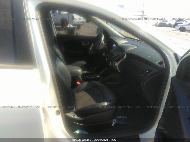 Photo 4 VIN: KM8JU3AC2CU405191 - HYUNDAI TUCSON 