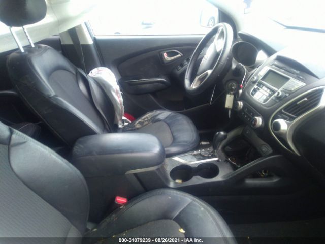 Photo 4 VIN: KM8JU3AC2DU637047 - HYUNDAI TUCSON 