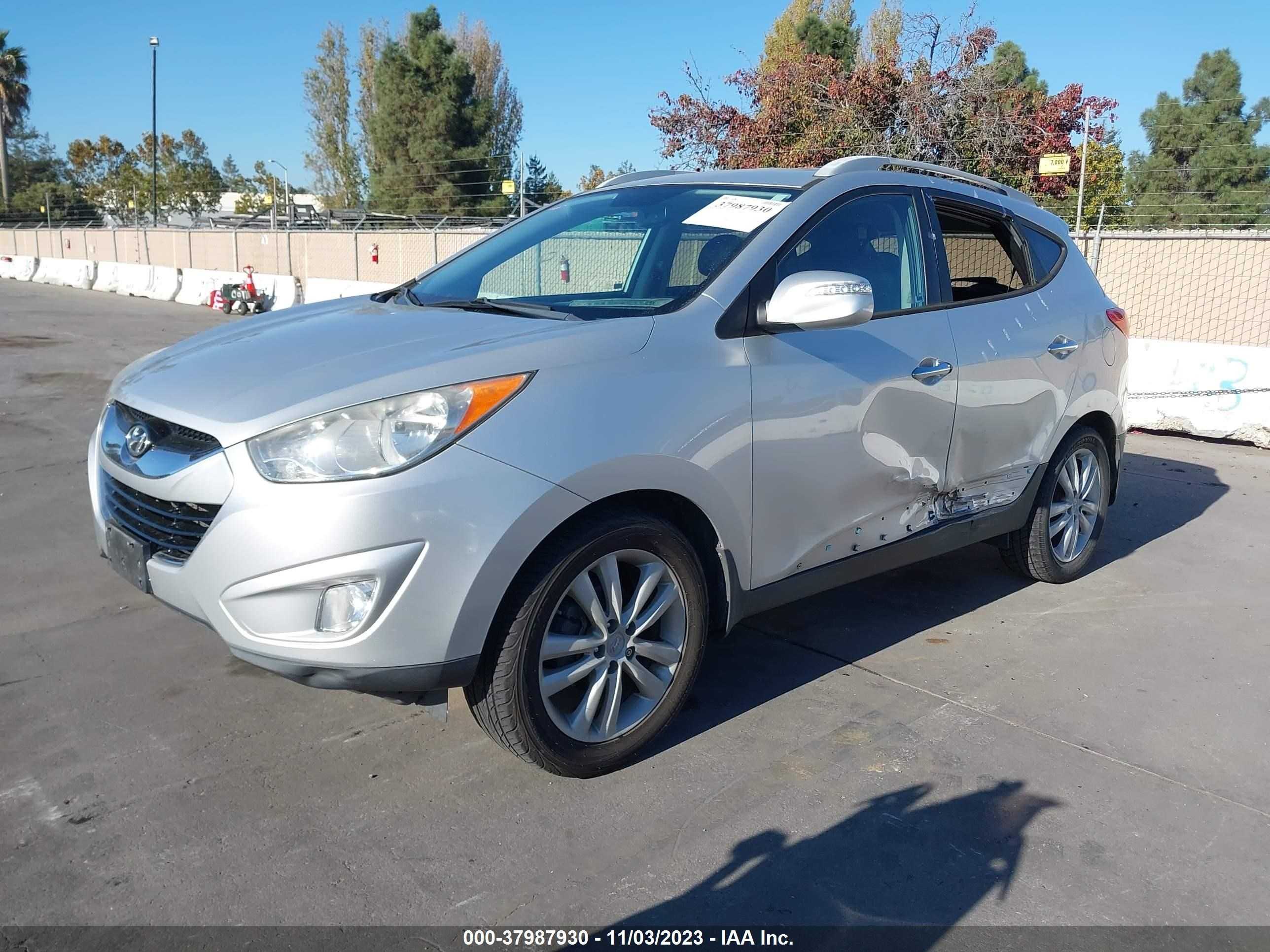 Photo 1 VIN: KM8JU3AC3BU157094 - HYUNDAI TUCSON 