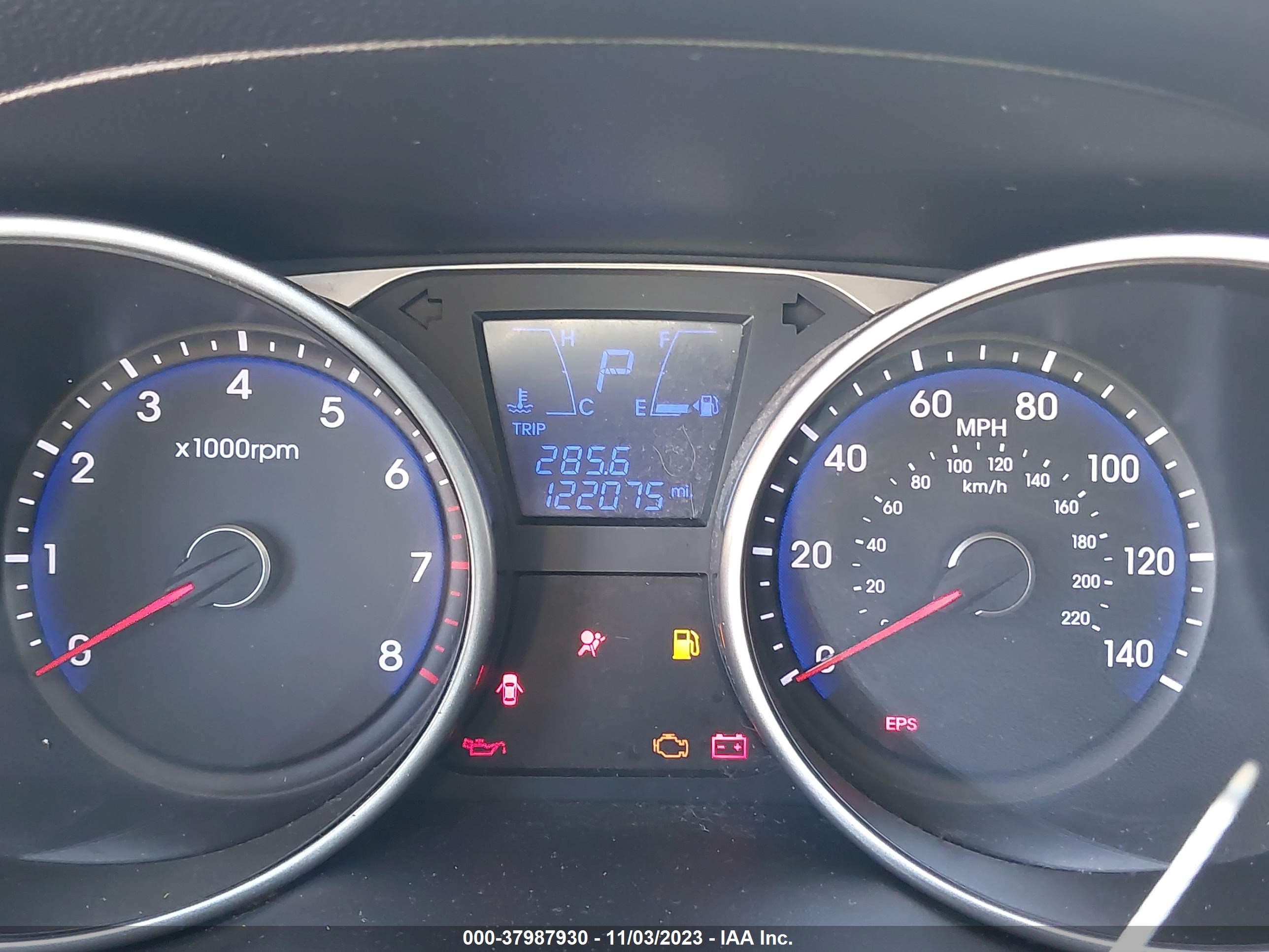 Photo 6 VIN: KM8JU3AC3BU157094 - HYUNDAI TUCSON 