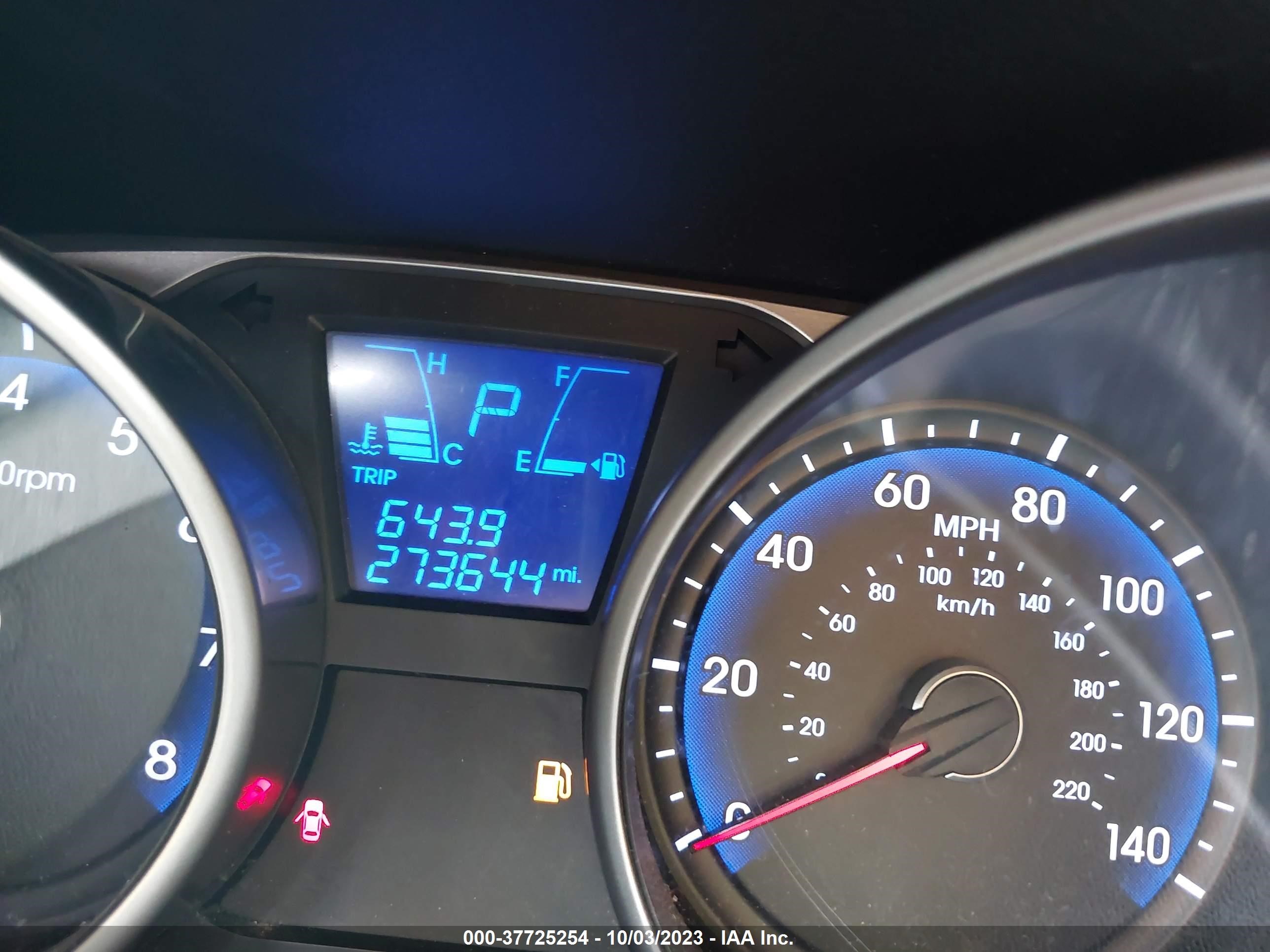 Photo 6 VIN: KM8JU3AC3BU203166 - HYUNDAI TUCSON 