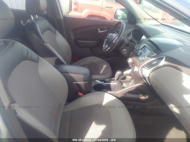 Photo 4 VIN: KM8JU3AC3CU455999 - HYUNDAI TUCSON 