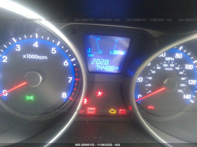 Photo 6 VIN: KM8JU3AC4AU067158 - HYUNDAI TUCSON 