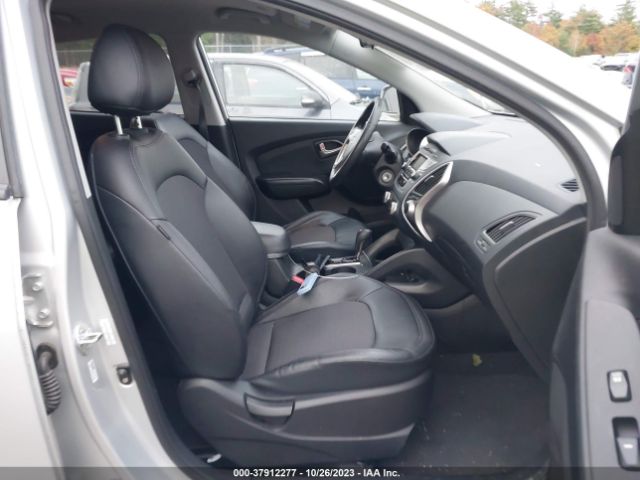 Photo 4 VIN: KM8JU3AC4BU261576 - HYUNDAI TUCSON 