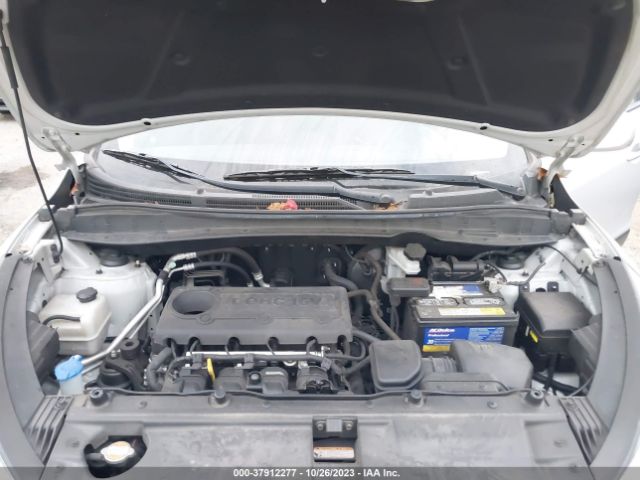 Photo 9 VIN: KM8JU3AC4BU261576 - HYUNDAI TUCSON 