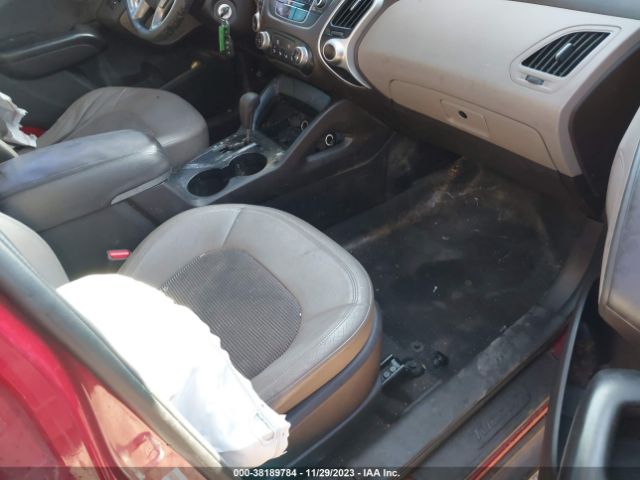 Photo 4 VIN: KM8JU3AC4CU360545 - HYUNDAI TUCSON 