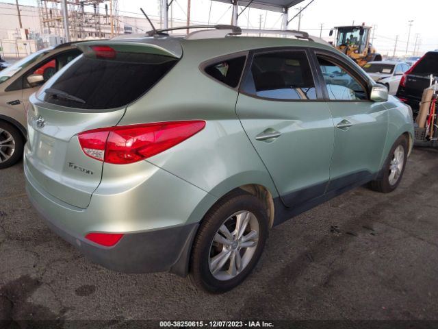 Photo 3 VIN: KM8JU3AC4CU437656 - HYUNDAI TUCSON 