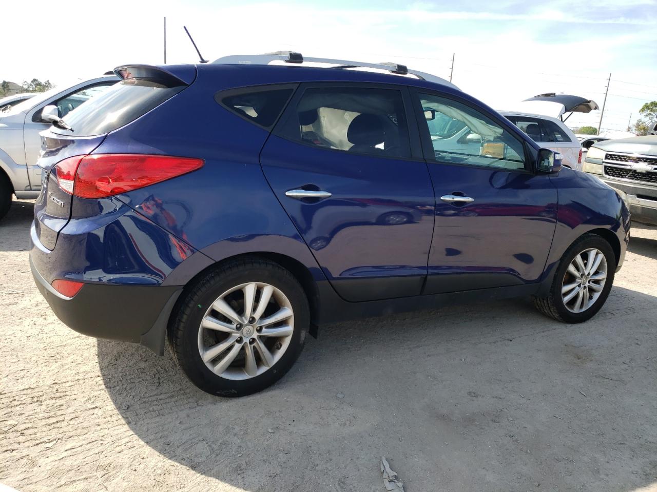 Photo 2 VIN: KM8JU3AC4DU589356 - HYUNDAI TUCSON 