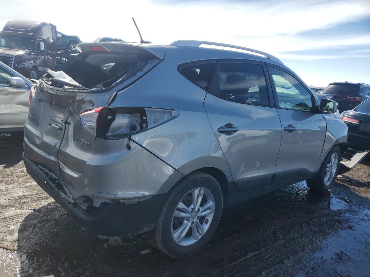 Photo 2 VIN: KM8JU3AC4DU758551 - HYUNDAI TUCSON 