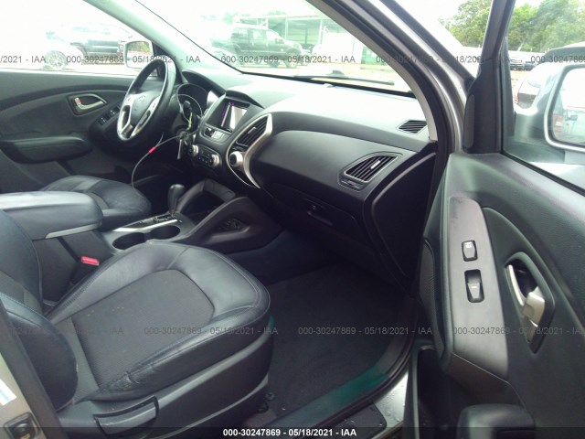 Photo 4 VIN: KM8JU3AC5BU126381 - HYUNDAI TUCSON 