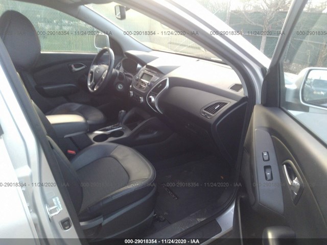 Photo 4 VIN: KM8JU3AC5BU278418 - HYUNDAI TUCSON 