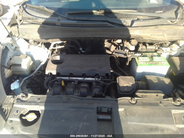 Photo 9 VIN: KM8JU3AC5CU328560 - HYUNDAI TUCSON 