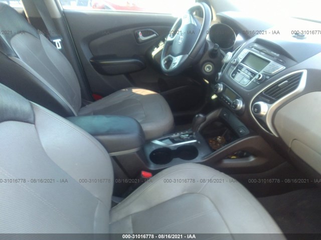 Photo 4 VIN: KM8JU3AC5CU336528 - HYUNDAI TUCSON 