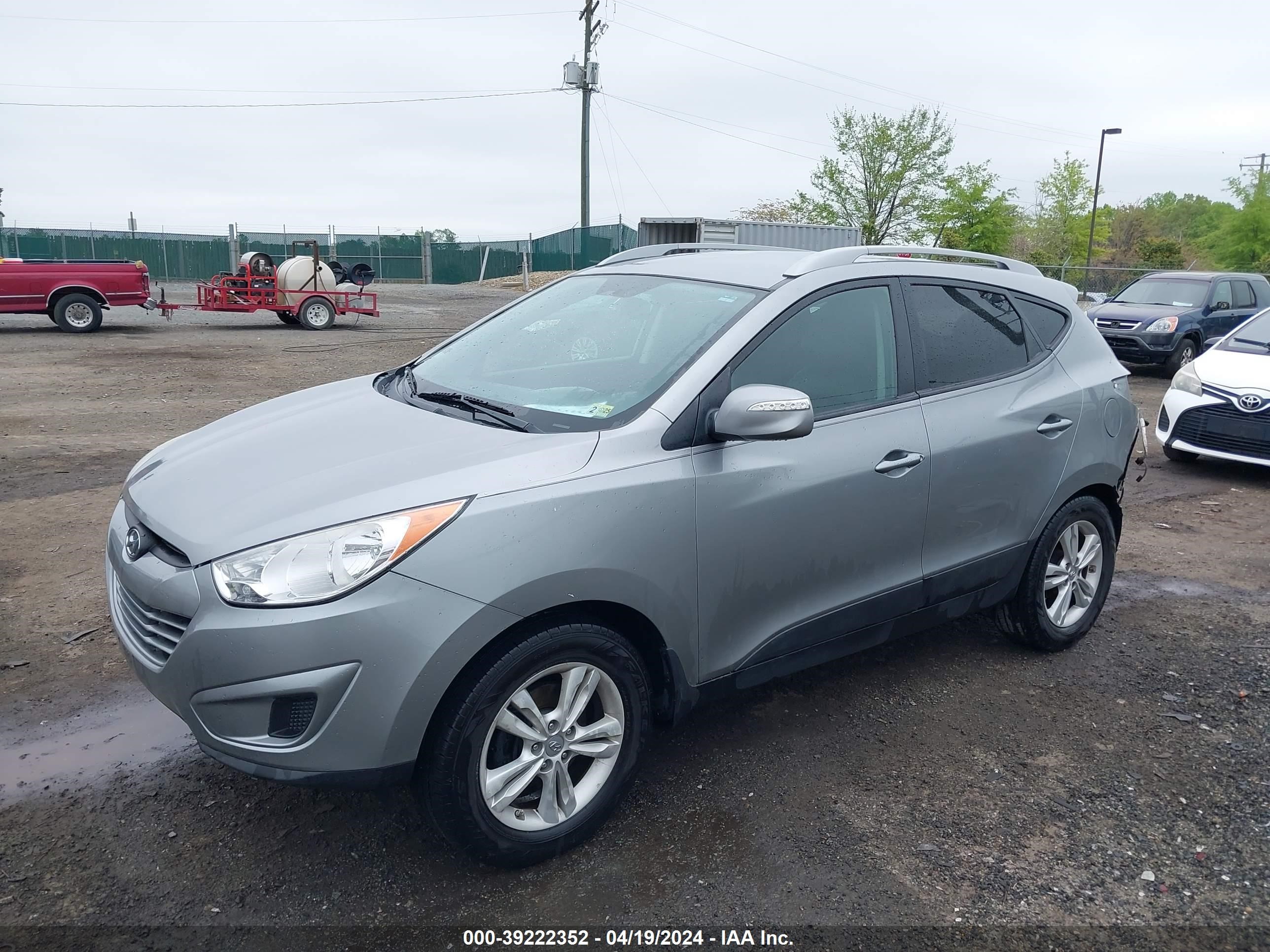 Photo 1 VIN: KM8JU3AC5CU370677 - HYUNDAI TUCSON 