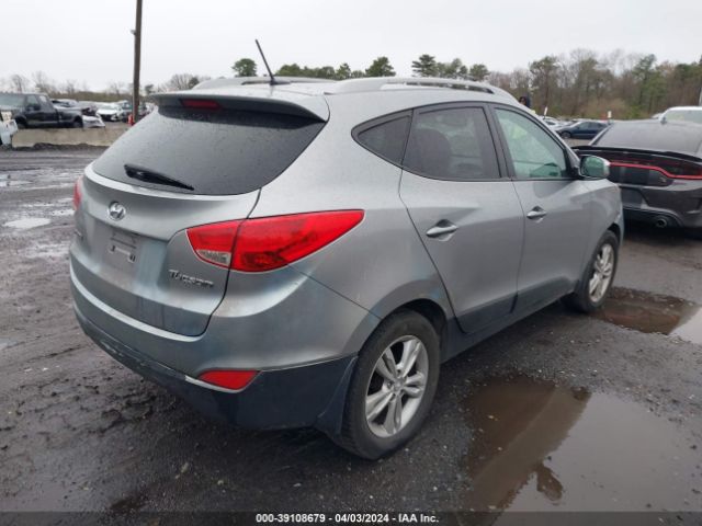 Photo 3 VIN: KM8JU3AC5CU391268 - HYUNDAI TUCSON 