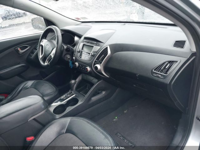 Photo 4 VIN: KM8JU3AC5CU391268 - HYUNDAI TUCSON 