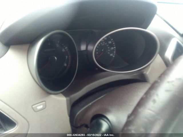 Photo 6 VIN: KM8JU3AC5CU402432 - HYUNDAI TUCSON 