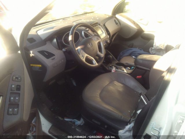 Photo 4 VIN: KM8JU3AC5CU403483 - HYUNDAI TUCSON 