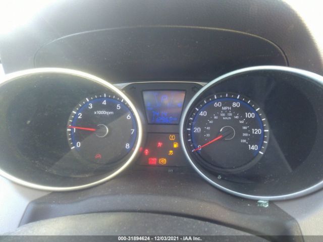 Photo 6 VIN: KM8JU3AC5CU403483 - HYUNDAI TUCSON 