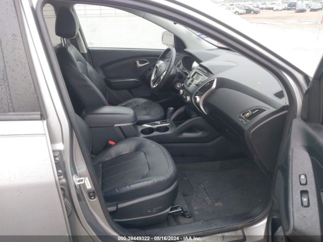 Photo 4 VIN: KM8JU3AC5CU499521 - HYUNDAI TUCSON 