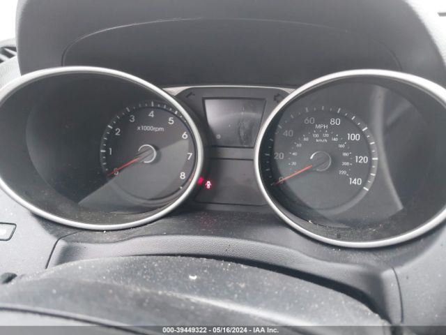 Photo 6 VIN: KM8JU3AC5CU499521 - HYUNDAI TUCSON 