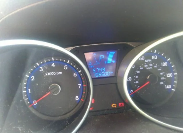 Photo 6 VIN: KM8JU3AC5DU573392 - HYUNDAI TUCSON 