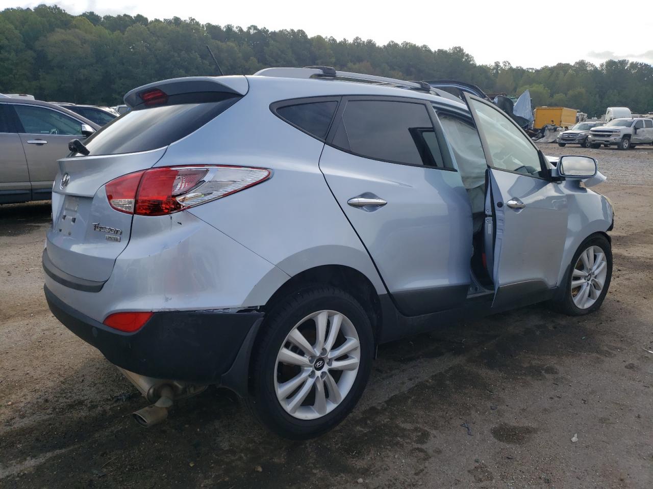 Photo 2 VIN: KM8JU3AC5DU587857 - HYUNDAI TUCSON 