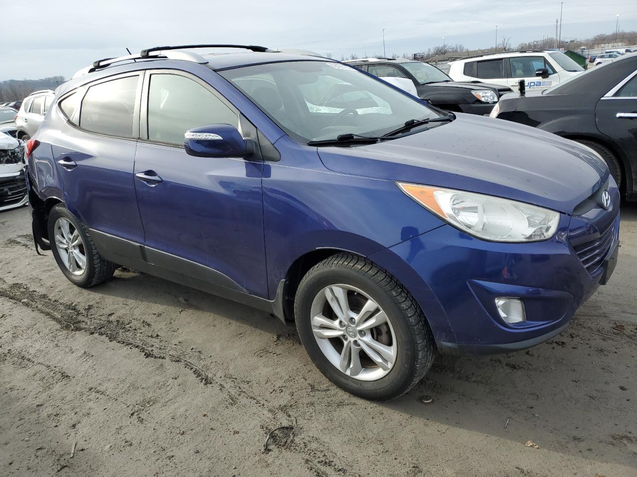 Photo 3 VIN: KM8JU3AC5DU696318 - HYUNDAI TUCSON 