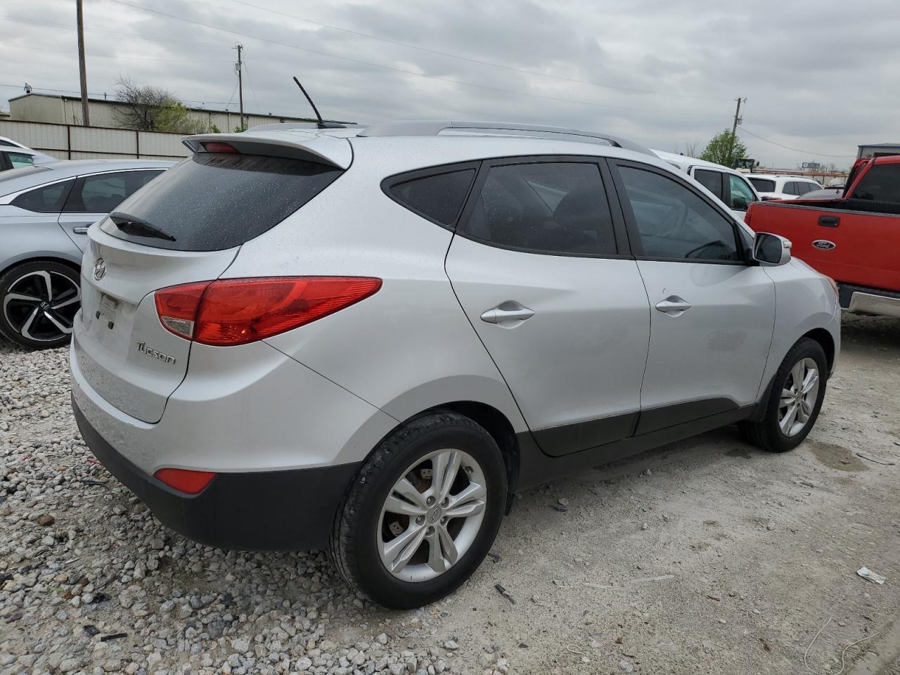 Photo 2 VIN: KM8JU3AC5DU771888 - HYUNDAI TUCSON 