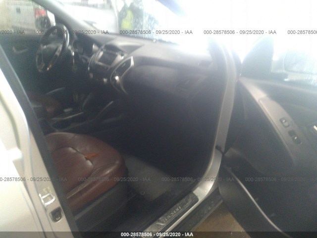 Photo 4 VIN: KM8JU3AC6BU147210 - HYUNDAI TUCSON 