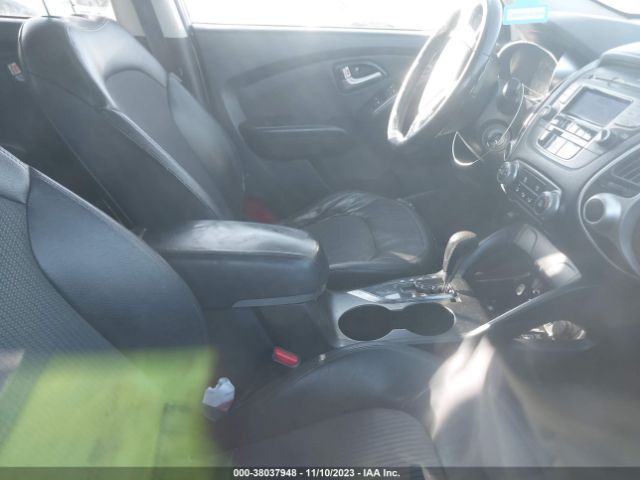 Photo 4 VIN: KM8JU3AC6BU201167 - HYUNDAI TUCSON 