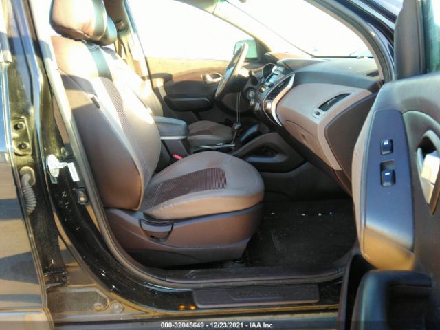 Photo 4 VIN: KM8JU3AC6CU457181 - HYUNDAI TUCSON 