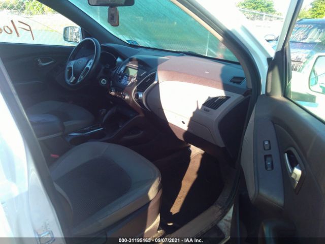 Photo 4 VIN: KM8JU3AC6DU722425 - HYUNDAI TUCSON 