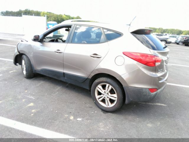 Photo 2 VIN: KM8JU3AC7AU069888 - HYUNDAI TUCSON 