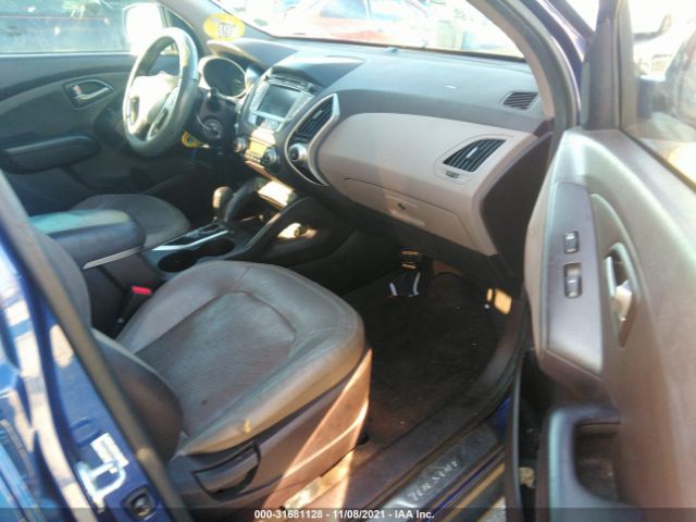 Photo 4 VIN: KM8JU3AC7BU146938 - HYUNDAI TUCSON 