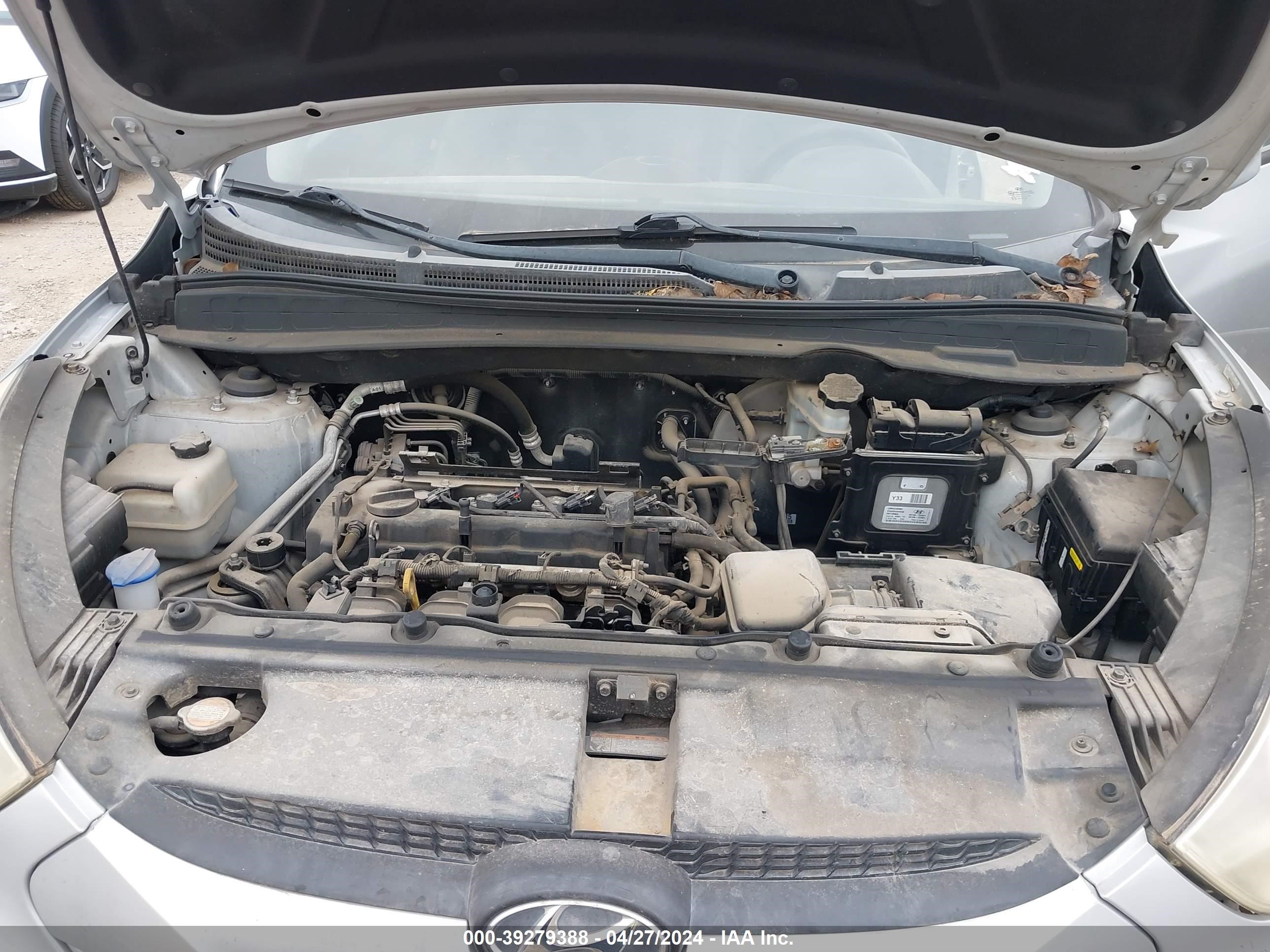 Photo 9 VIN: KM8JU3AC7BU147328 - HYUNDAI TUCSON 