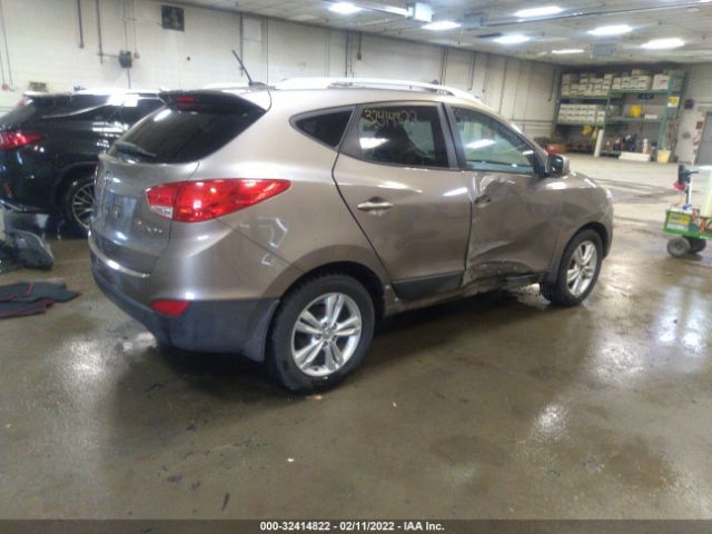 Photo 3 VIN: KM8JU3AC7BU155610 - HYUNDAI TUCSON 