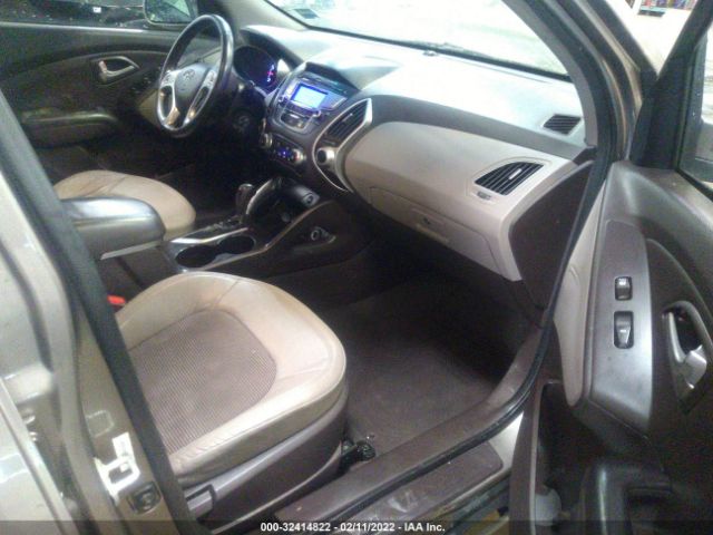 Photo 4 VIN: KM8JU3AC7BU155610 - HYUNDAI TUCSON 