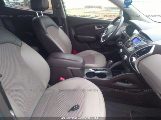 Photo 4 VIN: KM8JU3AC7CU338913 - HYUNDAI TUCSON 