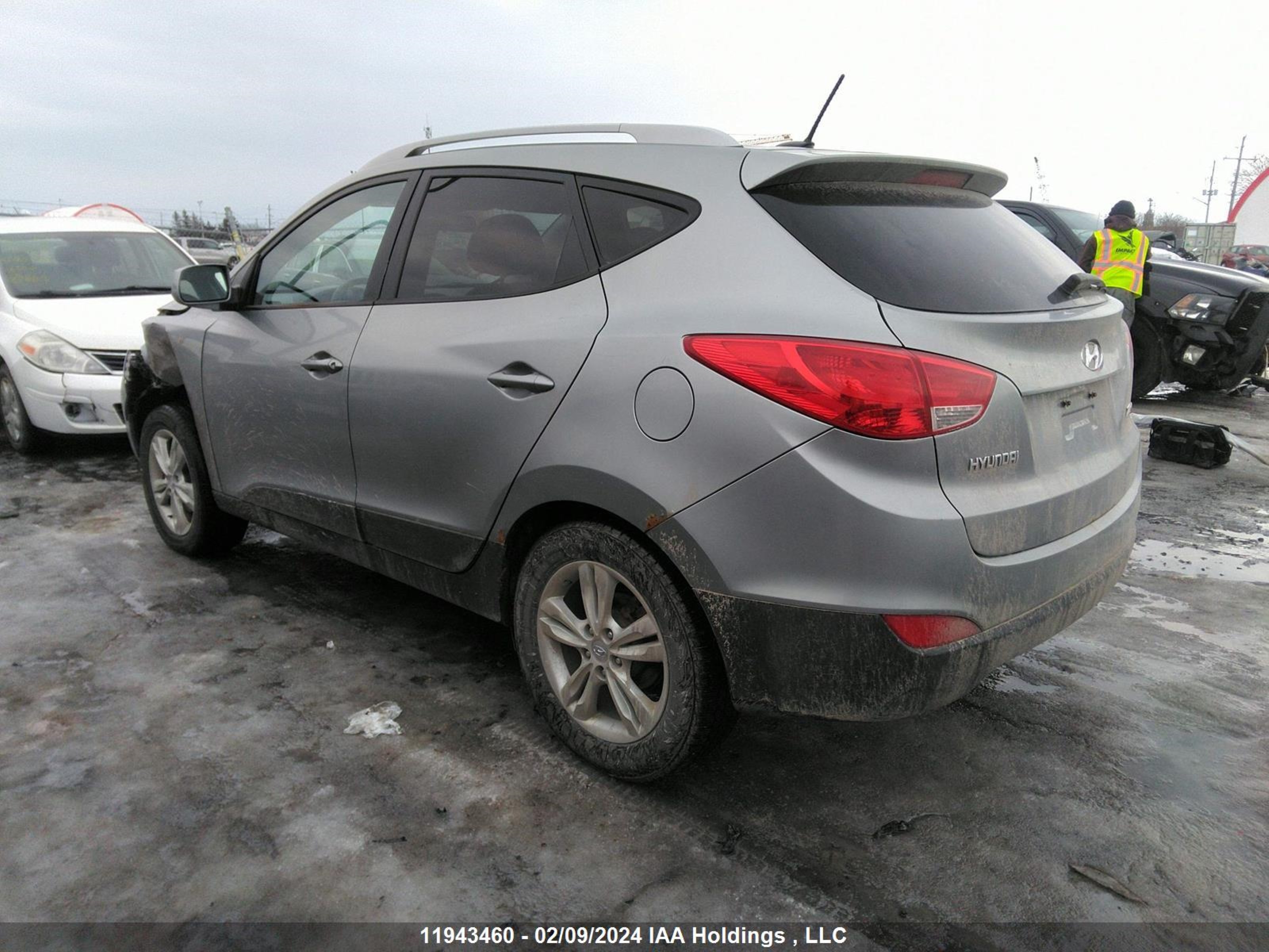 Photo 2 VIN: KM8JU3AC7CU406143 - HYUNDAI TUCSON 