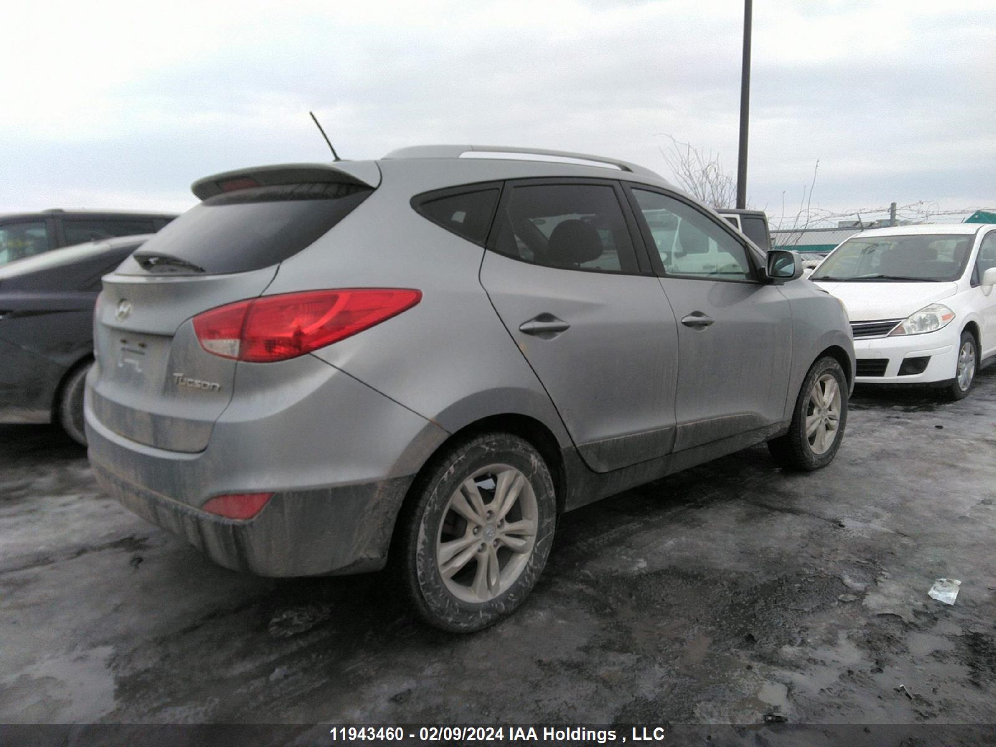 Photo 3 VIN: KM8JU3AC7CU406143 - HYUNDAI TUCSON 