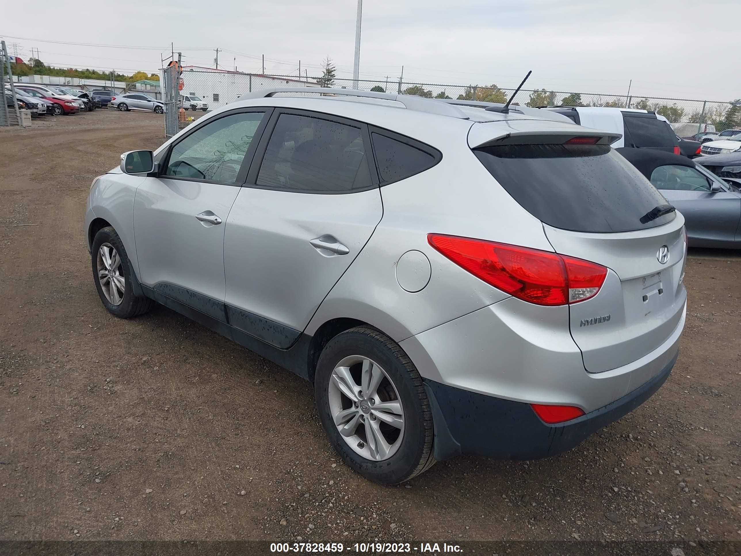 Photo 2 VIN: KM8JU3AC7DU649470 - HYUNDAI TUCSON 