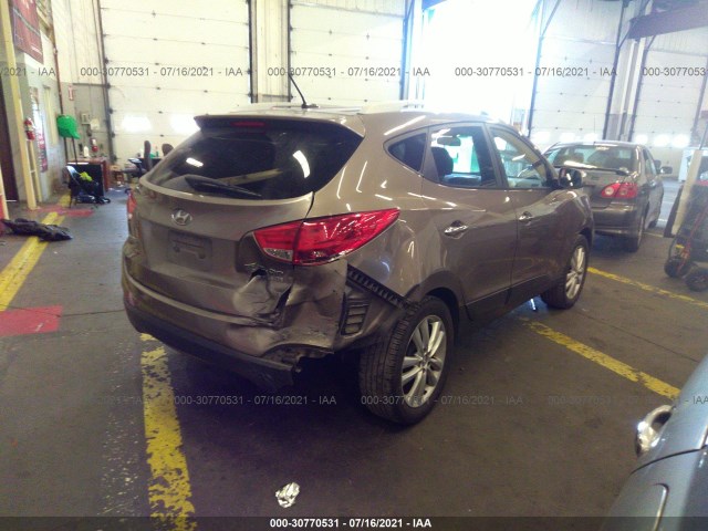 Photo 3 VIN: KM8JU3AC8AU056485 - HYUNDAI TUCSON 